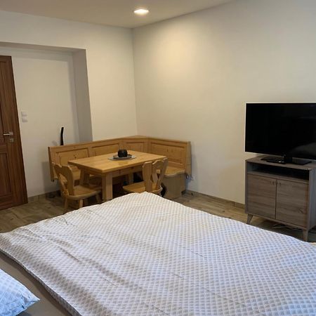 Apartmany Zupanovice Dobris Εξωτερικό φωτογραφία